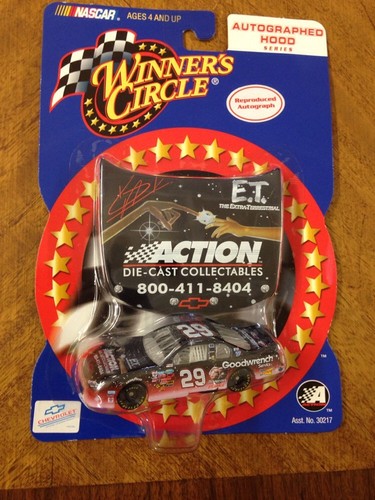 KEVIN HARVICK ACCIÓN CÍRCULO GANADOR NASCAR CARRERAS COLECCIONABLES - Imagen 6 de 7