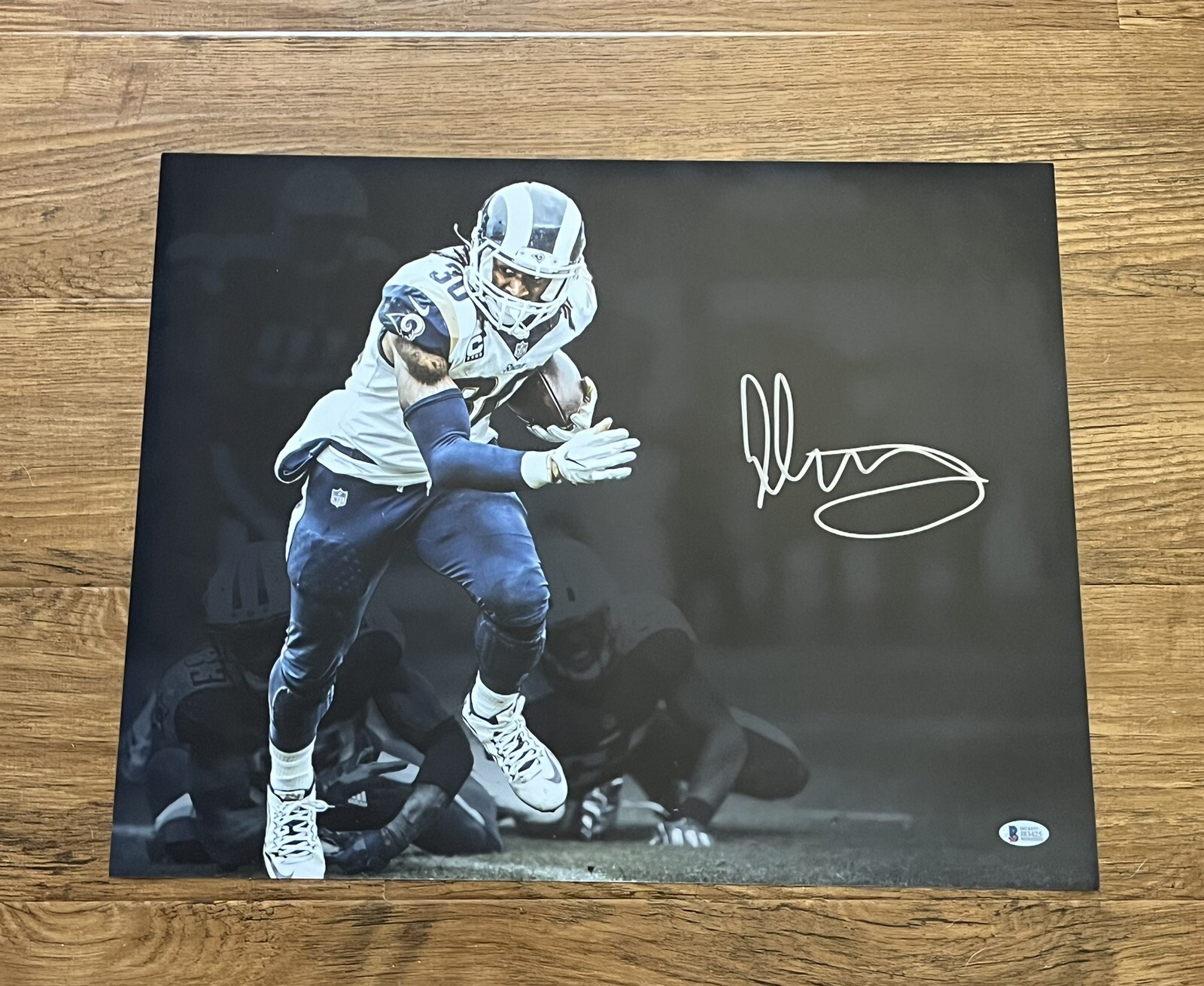 TODD GURLEY SIGNED 16X20 PHOTO ST LOUIS LOS ANGELES RAMS BECKETT COA 