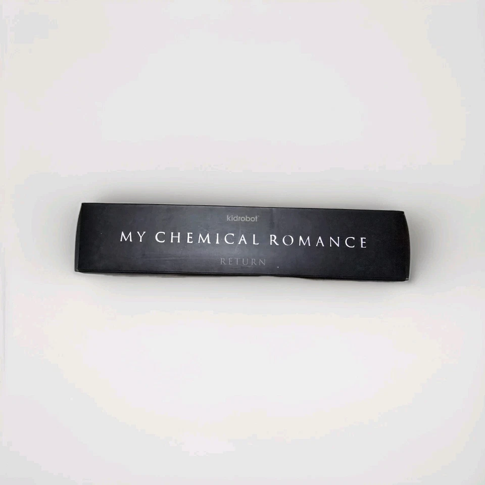Juego de figuras de vinilo My Chemical Romance Kidrobot || Juego de devolución LIMITADA. Foto 2 de 3