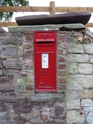 Photo 12x8 Victorian wallbox at Little Ryton Wheathall One of the relative c2017