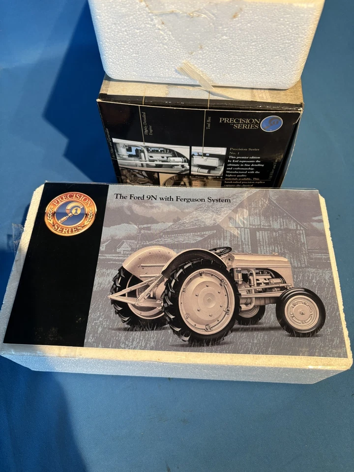 Ford 9N serie Precision 1/16 vintage con sistema Ferguson tractor #352 usado Foto 4 de 4