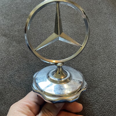 Mercedes W108 W109 w110 w111 w112 bonnet front grill Emblem