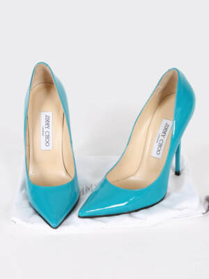未使用　JIMMY CHOO 水色 ポインテッドトゥ ミュール 37.5 JIMMY CHOO ANOUK CLASSIC TURQUOISE PATENT POINTY TOE PUMPS EU 35