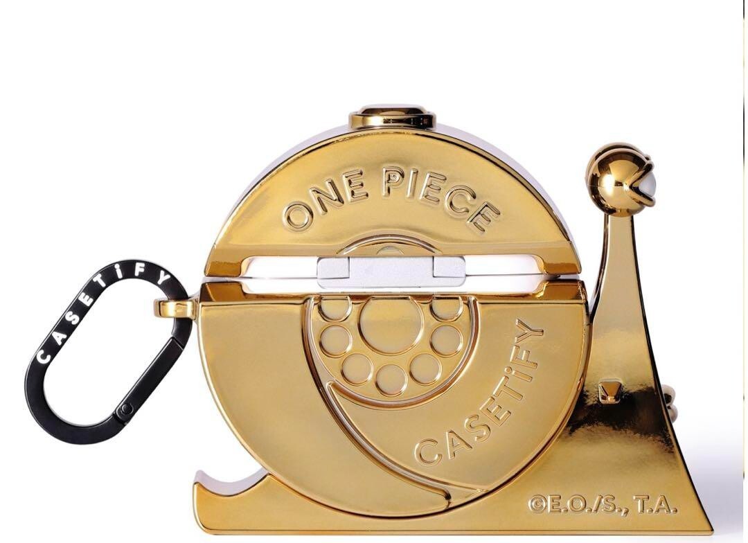 きょん　ONE PIECEゴールデンでんでん虫　AirPods Pro One Piece Golden Transponder Snail AirPods Pro Case Anime