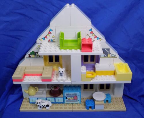 LEGO DUPLO Modular Playhouse 10929 w/ Pets Windows Furniture Building Block Lot