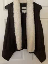 JACK Size LARGE Warm Brown Suede with Ivory Fleece Trim Vest