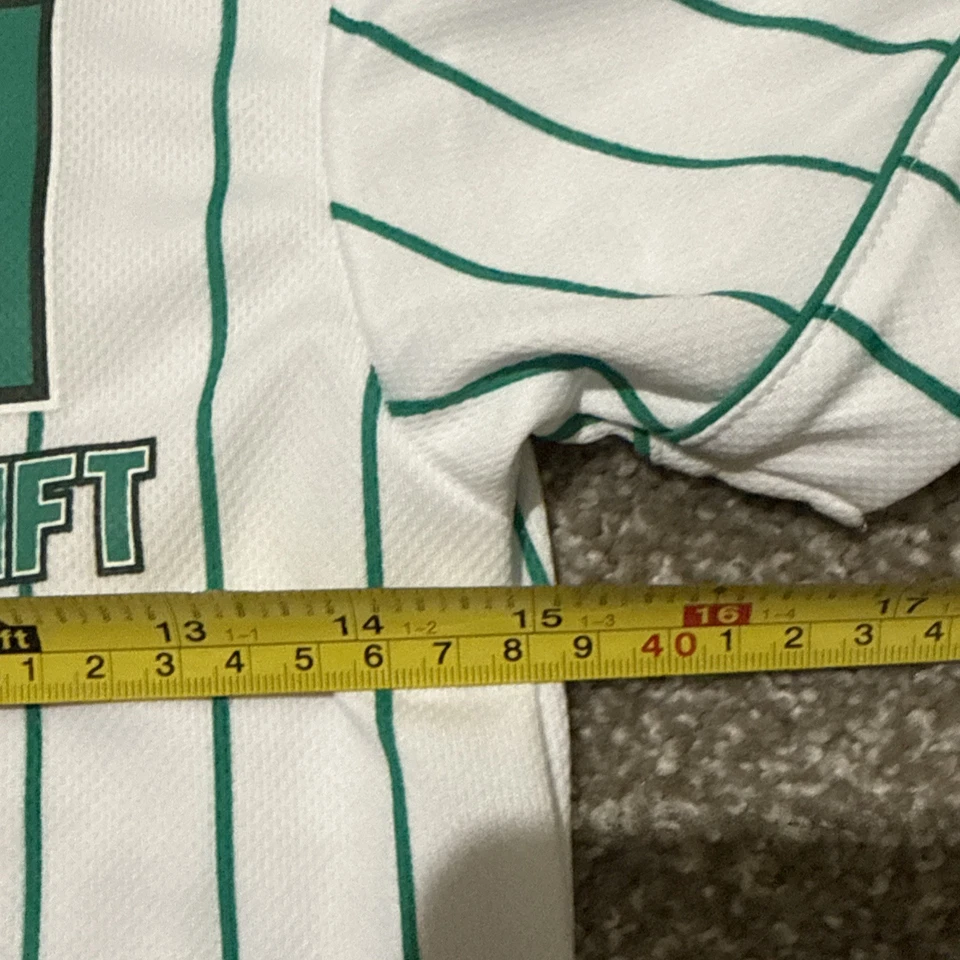Youth m Minecraft Creeper Baseball Jersey Shirt - Image 3 of 4