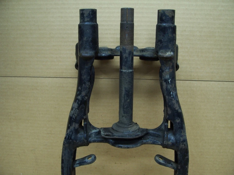 Винтажный новый из старых запасов Harley Davidson R RL WL WLA Flathead Springer вилка задняя ножка 2605-30 - Изображение 4 из 4