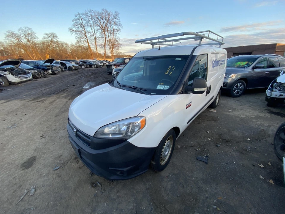 Used Rear Left Door Assembly Rear Side fits: 2018 Ram Promaster city sliding w/o Foto 3 de 4