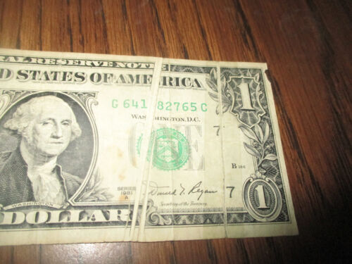 $1 1988 FEDERAL RESERVE NOTE ~ERROR NOTE~ ***MULTIPLE GUTTERFOLDS*** TAPE REPAIR - Picture 3 of 5