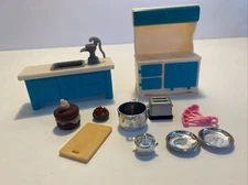 Calico Critter Lil Woodzeez Kitchen Lot  Sink Oven Chair Pots Toaster  Board +