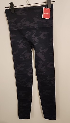 Neu SPANX nahtlose Leggings für Damen Bauchkontrolle schwarz Camouflage Größe Medium - Bild 3 von 5