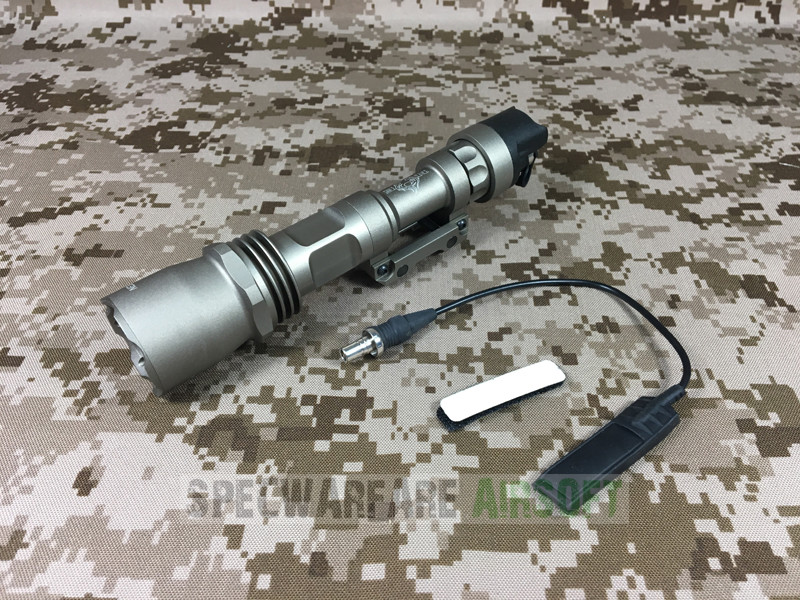 Night Evolution M961 Super brillante LED táctica con barandilla Weaponlight NE-04009-DE Night Evolution M961 Super brillante LED táctica con barandilla Weaponlight NE-04009-DE