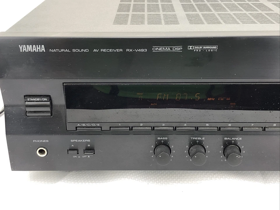 YAMAHA RX-V493 AV Stereo Natural Sound Receiver Tuner Cinema DSP Dolby 220Watts - Image 4 of 4