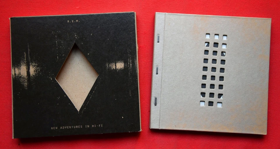 R.E.M. – New Adventures In Hi-Fi - BOX SET - LIMITED EDITION - CD / 64 PAGE BOOK - Bild 2 von 4