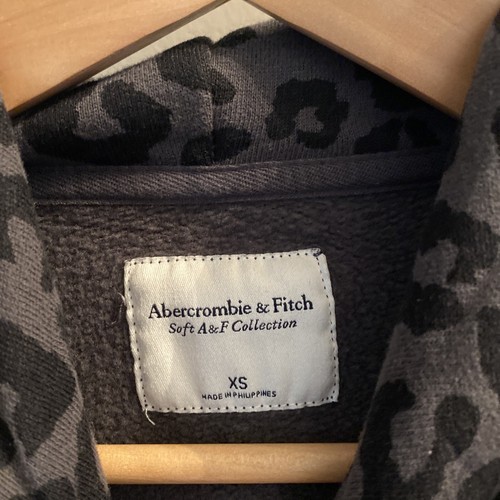 abercrombie & fitch leopard womens sweatshirt size xs - Picture 3 of 4