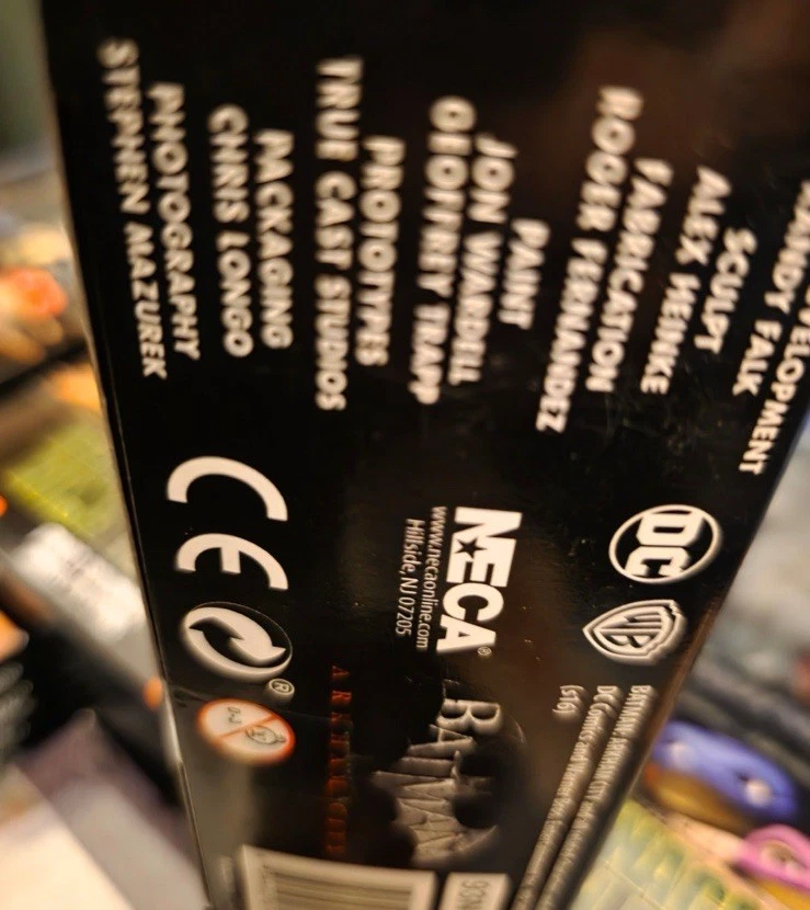 Figura de acción Harley Quinn 7" NECA Batman Arkham City Toys R Us exclusiva nueva Foto 4 de 4