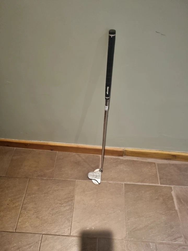 Slazenger V300 Putter - Right Handed - Image 4 of 4
