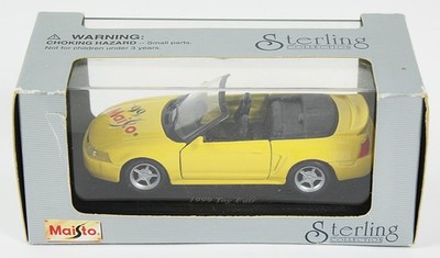 Maisto 1999 Ford Mustang Convertible 1:43 Sterling Collection Toy Fair