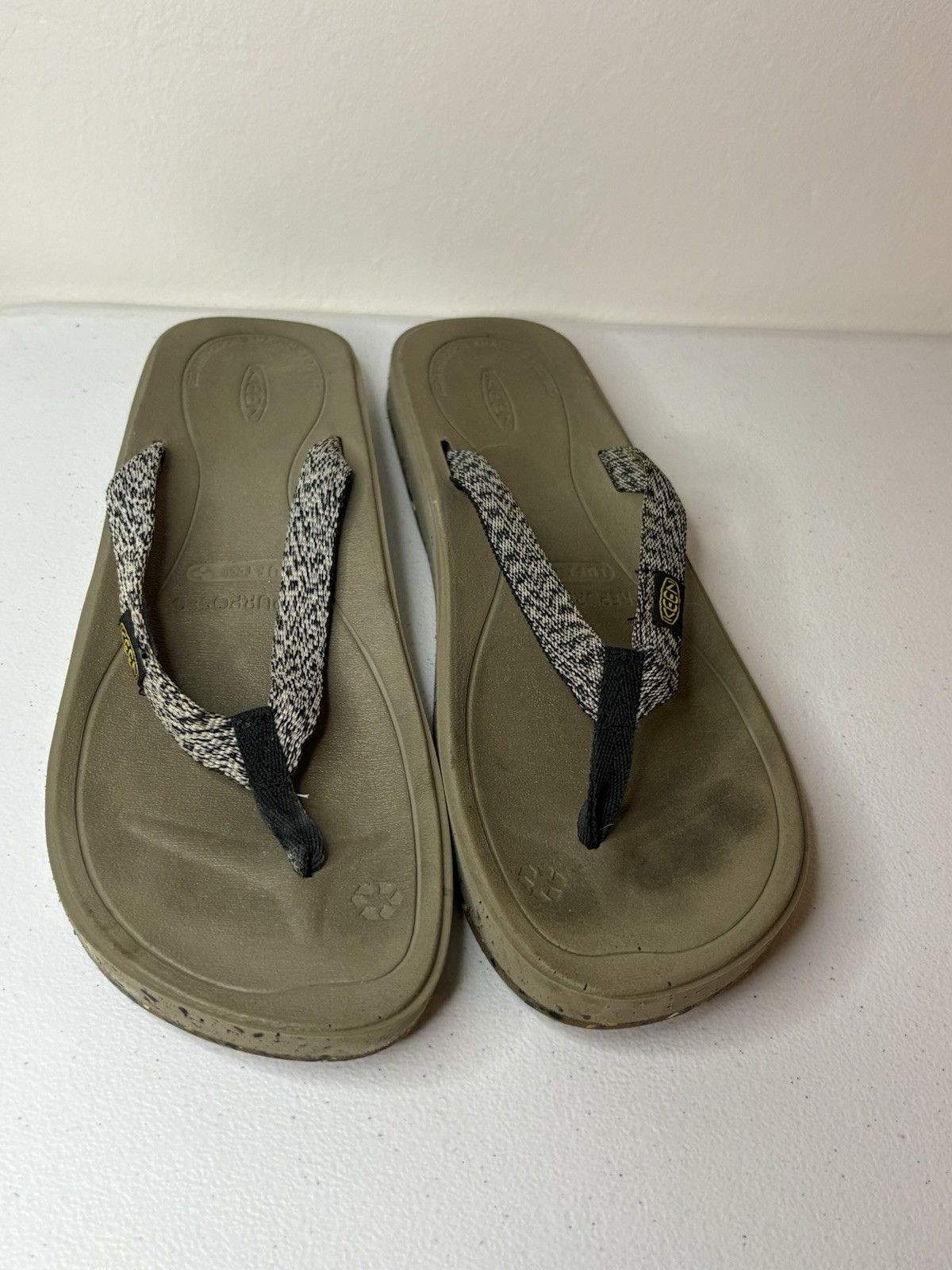 Sandali Keen donna taglia 10 grigi infradito cinturini tessitura raccolta Luftcell