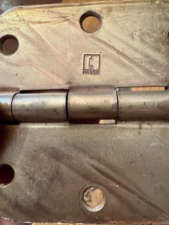 Lot Of 9 Hager Heavy Duty Brass Door Hinges 3.5” X 3.5” And Screws - Image 3 of 4