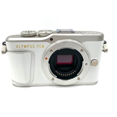 OLYMPUS E−PL9 E-PL9 WHITE Olympus E-PL9 White 16.1 MP Digital Mirrorless Camera 769 shots
