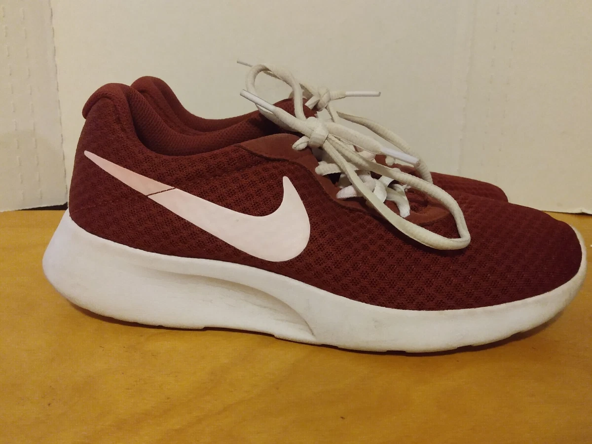 Nike Tanjun Team Red Women s Running Shoes Size 7 eBay