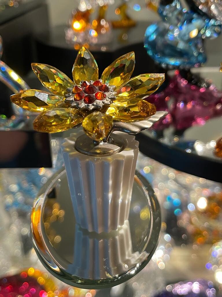 スワロフスキー サンフラワー5045568 Swarovski Sunflower #5045568 RETIRED & RARE. Made in Austria