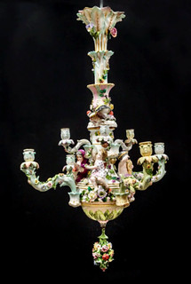 ANTIQUE 18th CENTURY GERMAN MEISSEN 8 ARMES PORCELAIN CHANDELIER