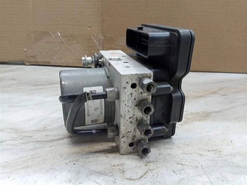 Jeep Cherokee 2019 módulo de control de bomba ABS P68287910AG Foto 2 de 4