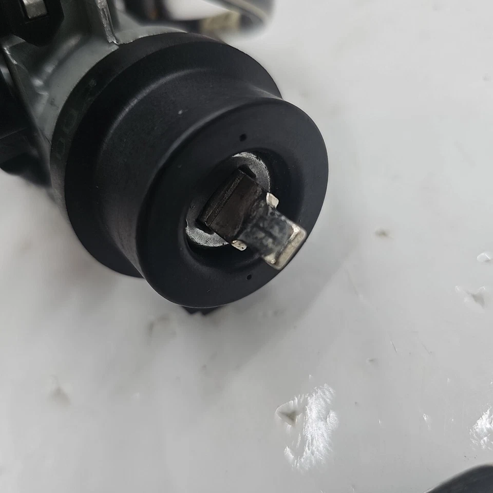 TESTED VOLKSWAGEN GOLF JETTA TIGUAN EOS IGNITION SWITCH WITH KEY FOB 1K0905851 B - Image 2 of 4