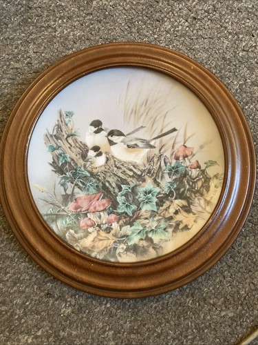 W.S. GEORGE COLLECTOR PLATE / GENTLE REFRAIN BY LENA LIU Wood Circle Frame - 第 1/3 張圖片