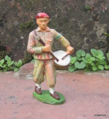 Figurine Starlux - Soldat Parachutiste Debout Avec Arme - Réf. 028 - Occasion Collection