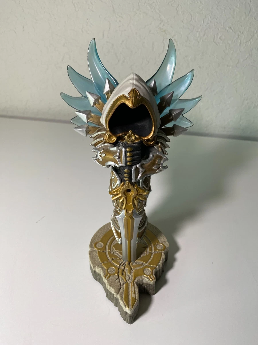 BLLIZARD ディアブロ Diablo3 ミニ ティラエル Diablo 3 III Mini Tyrael Statue From BlizzCon 2011 By Blizzard