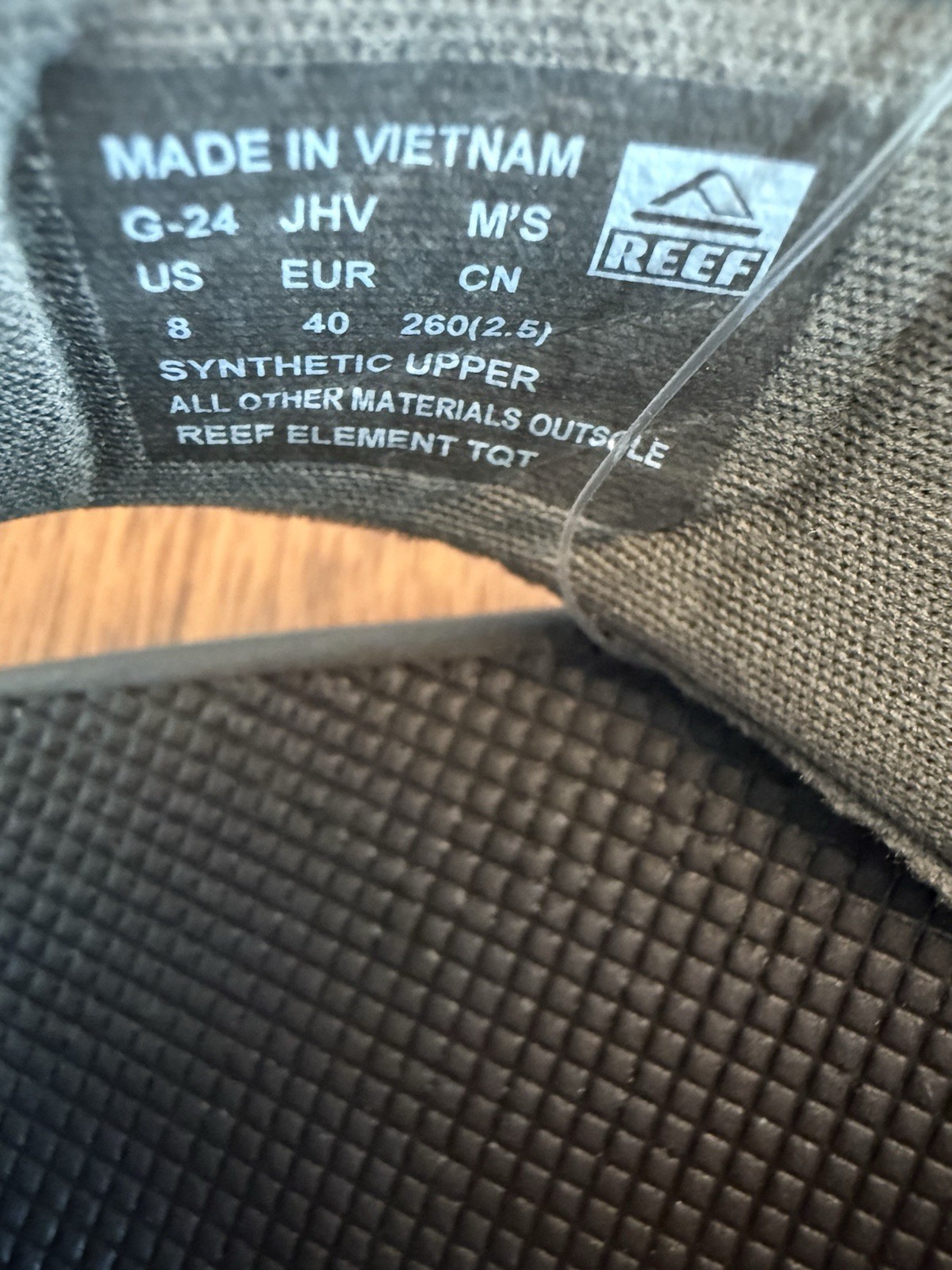 REEF- Element Men's Size 8-Brown-Bottle Opener Flip Flops-New!