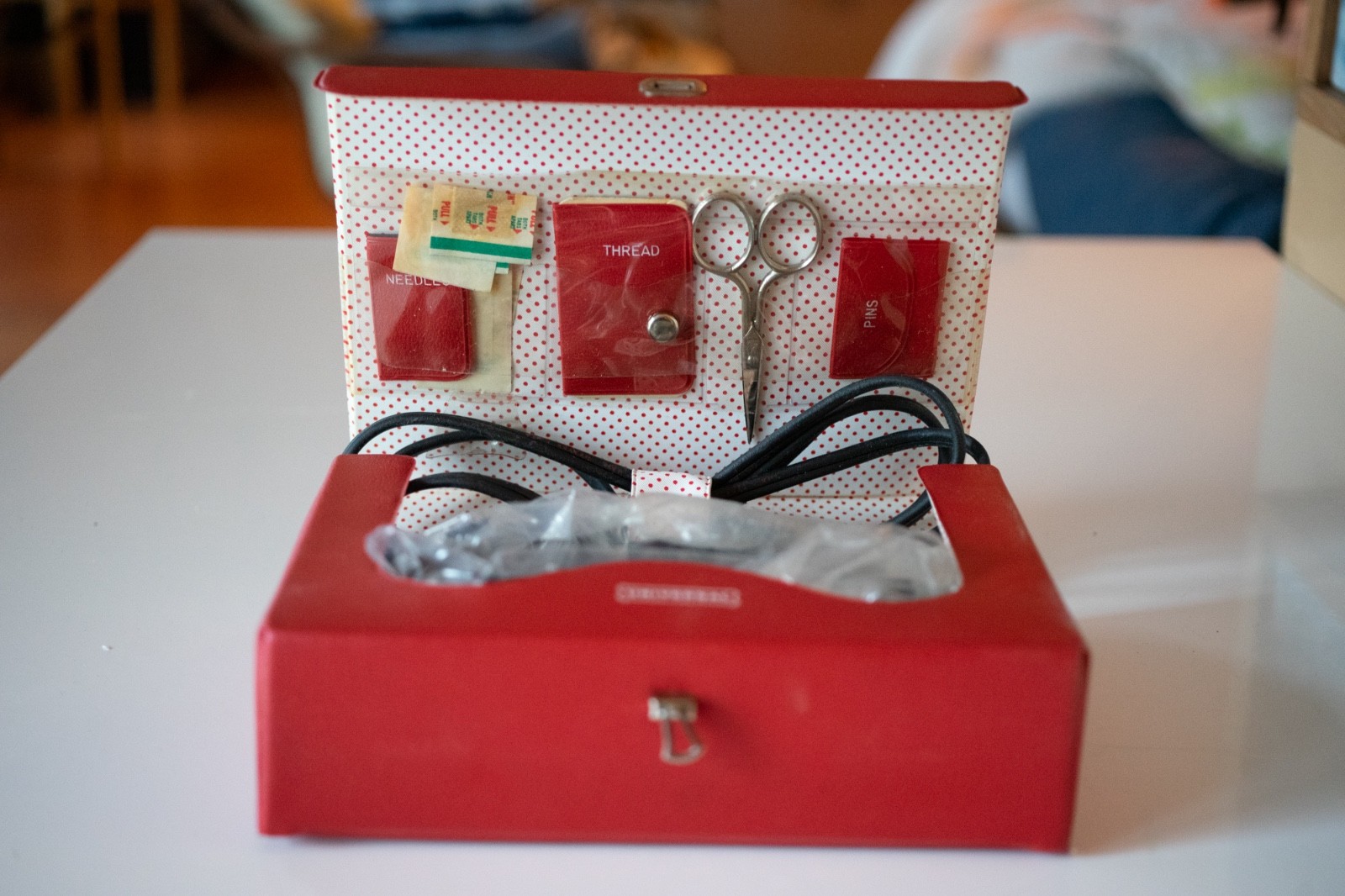In Sewing Kit Case Box Travel Kit