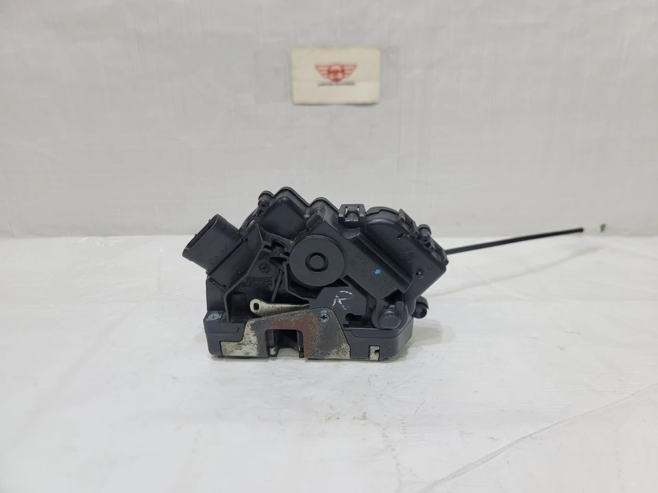 2011-2018 Smart Fortwo Front Right Passenger Door Lock Latch Actuator 4517200635 - Изображение 3 из 4