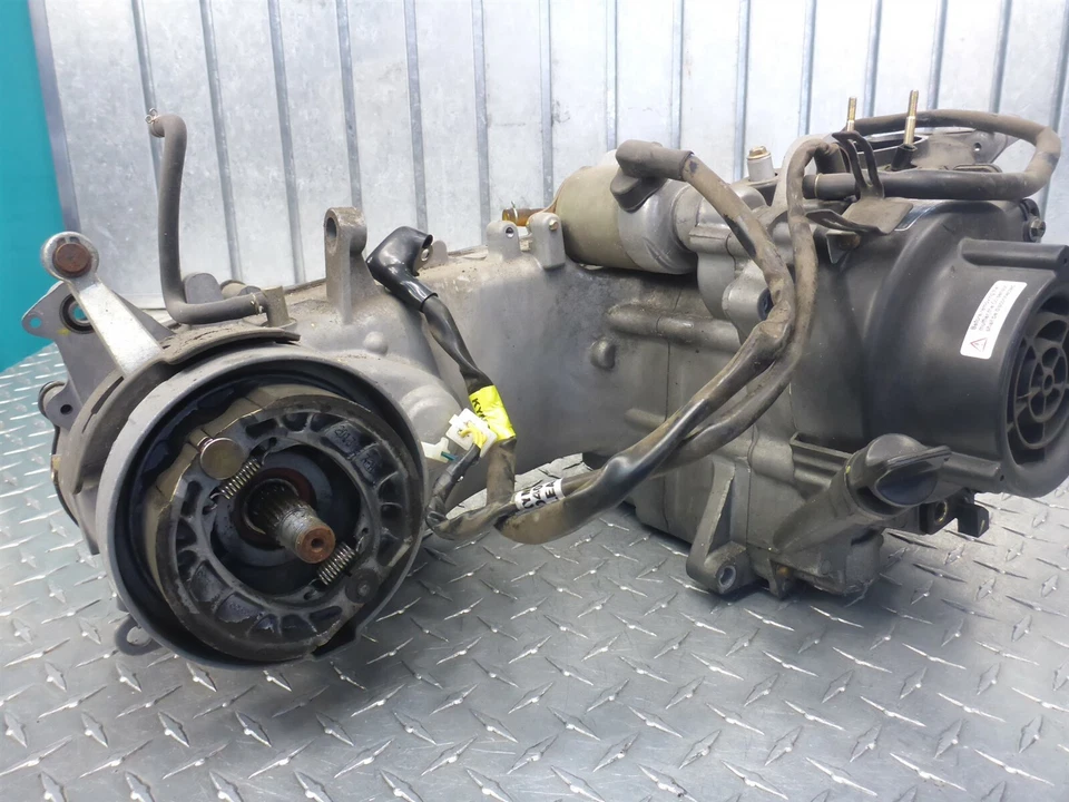 14 Kymco Compagno 50 Scooter Complete Running Engine  - Image 4 of 4