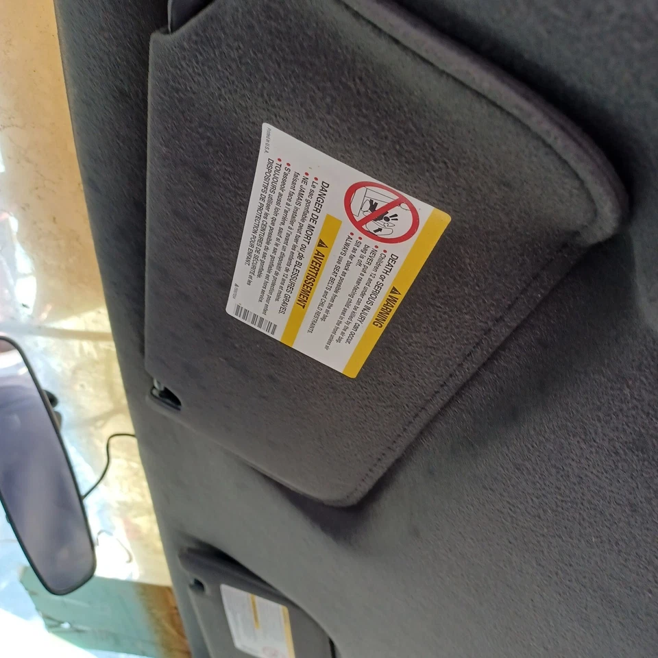 Chevy S10 Blazer GMC Sonoma S15 2003 par de parasoles tela gris oscuro Foto 4 de 4