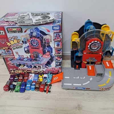 Disney Pixar Cars Tomica Big Rotary Rust-eze Parkplatz Takara Tomy Toy #821