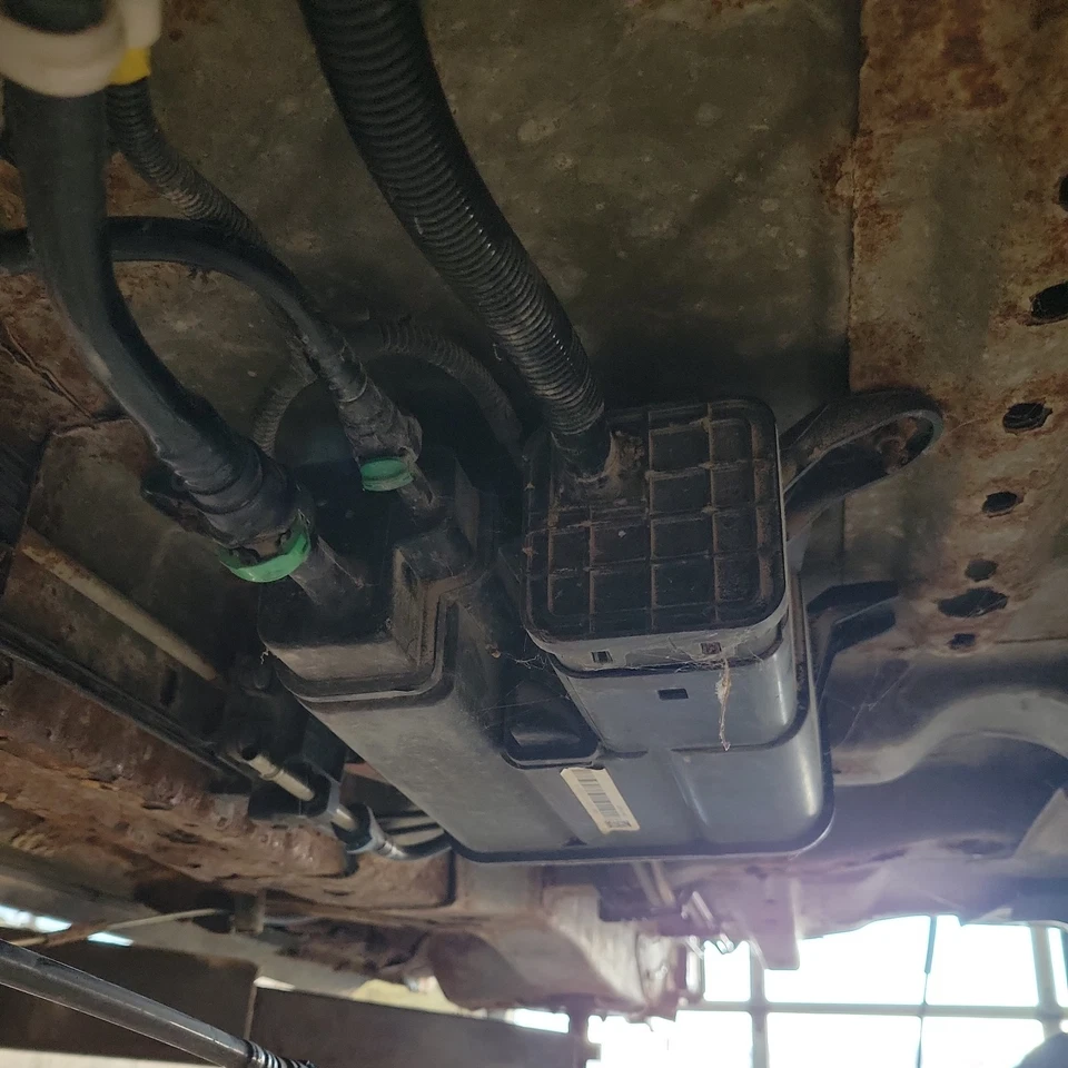 10-17 GMC TERRAIN BOTE DE VAPOR DE COMBUSTIBLE DE 2,4 L EVAP PURGA EMISIÓN DE CARBÓN OEM Foto 3 de 4