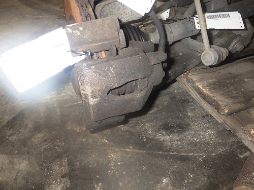 Bremssattel vorne rechtsVW Golf V Variant (1KM) 1.9 TDI 77kW 105PS  BLS
