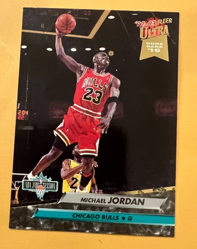 MICHAEL JORDAN 1992 FLEER ULTRA BASKETBALL, DUNK RANK CARD #216 SMOKIN!!!