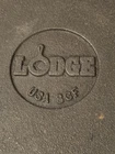 VINTAGE LODGE CAST IRON #8 CF 10.25"  SKILLET CHICKEN FRYER With correct lid