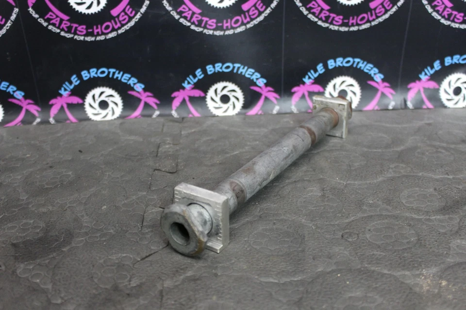 2006 Yamaha YZ450F YZ250F OEM REAR AXLE BACK WHEEL RIM PIVOT BOLT AXEL - Image 4 of 4