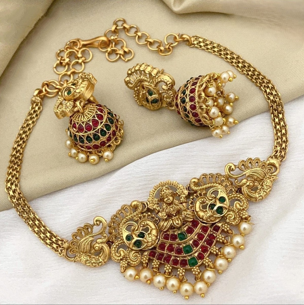 Yuzi Jewells Temple Jewellery Traditional choker necklace set