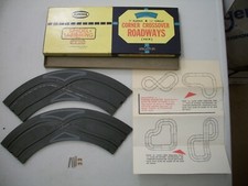 AURORA MODEL MOTORING PAIR 9" RAD. 1/4 CIRCLE CORNER CROSSCOVER ROADWAYS NO 1513