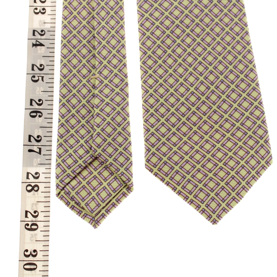 Kiton 全新无标签 100% 真丝七折领带淡黄色带薰衣草/棕色方形 — 第 4/4 张图片