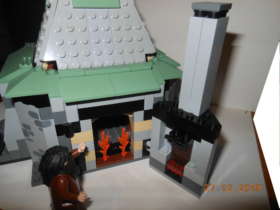 LEGO Harry Potter 4754 Hagrid's Hut, photo 3 sur 5