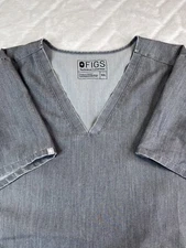 Figs Women's (XXL) Casma Three-Pocket Gray Graphite V-Neck Stretch Scrub Top